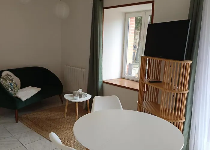 Equipe, Proche Aeroport